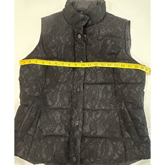 Roz & Ali Vest Women’s Size M Black Lace Front Full Zipper Snap Closure Puffer - Picture 10 of 12